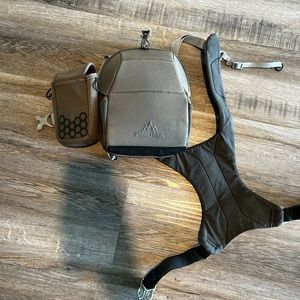 Pnuma binocular harness